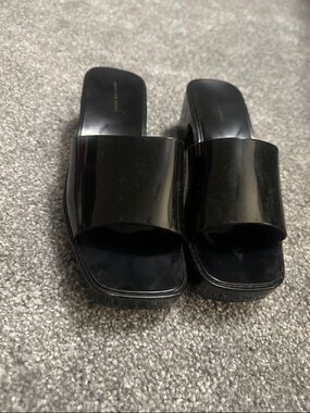 American Eagle Outfitters Black Patent Slide Heeled Mules